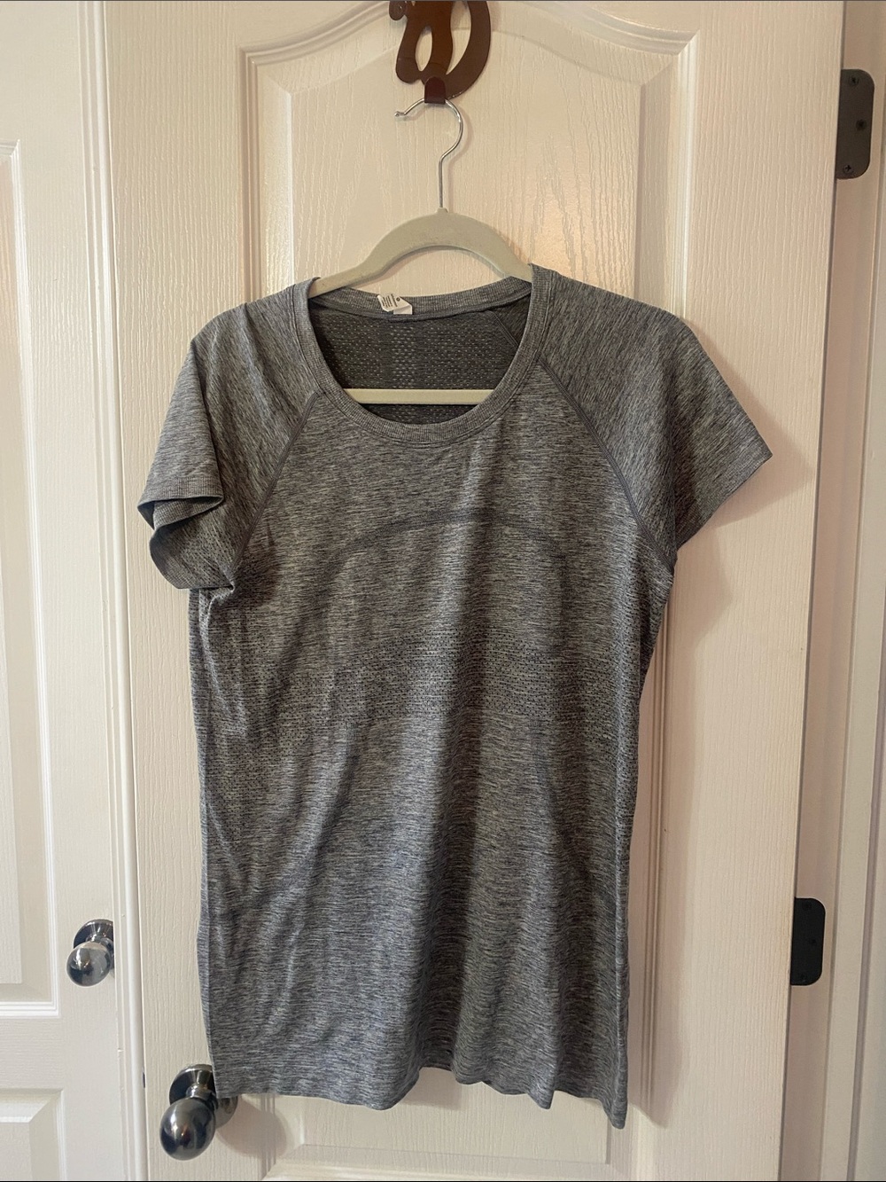 lululemon athletica Gray Short-Sleeve Athletic Top